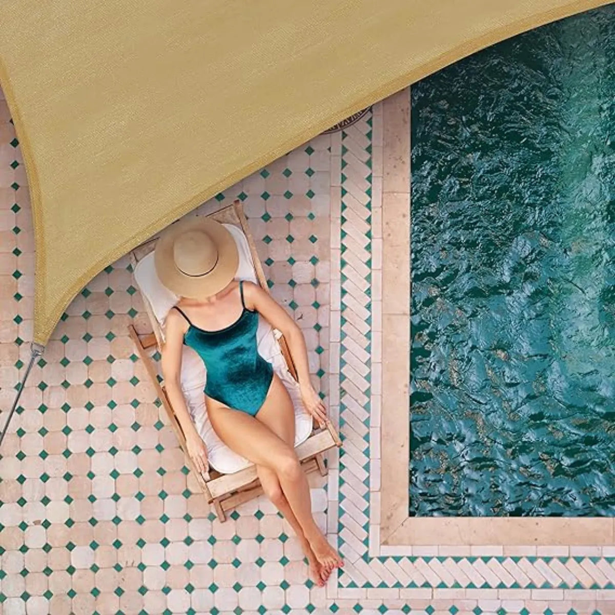 Toldo Lona Malla Sombra Filtrouv Triangular Impermeable 2.5m